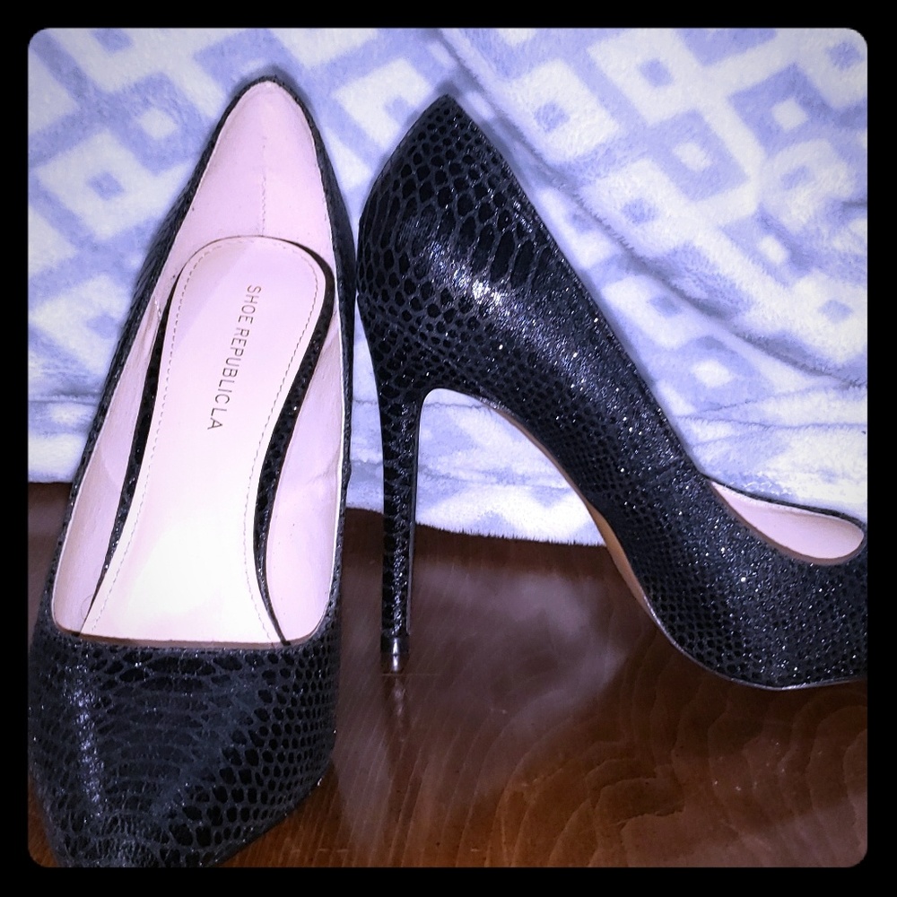 Black sparkly high heels